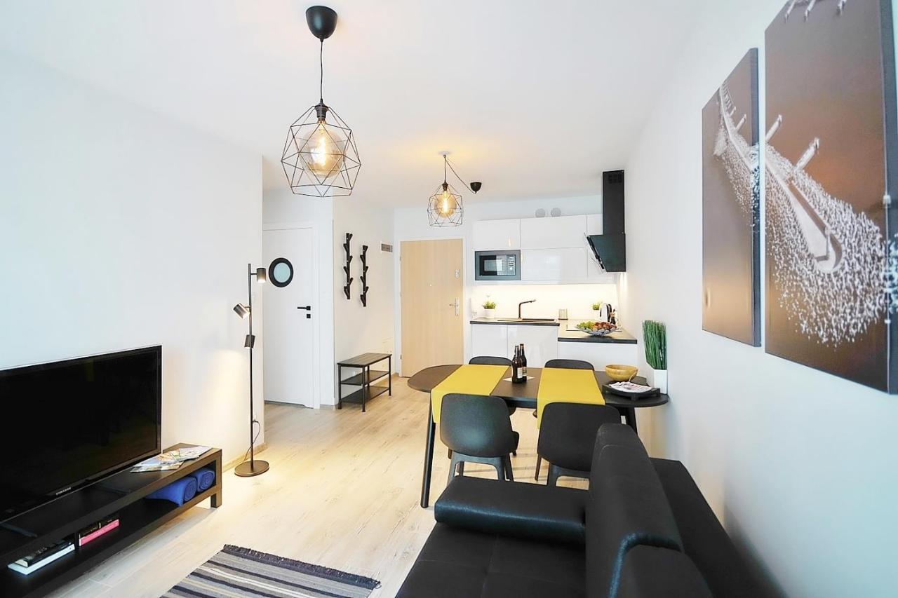 Apartament Andar Z Miejscem Parkingowym Kołobrzeg Buitenkant foto