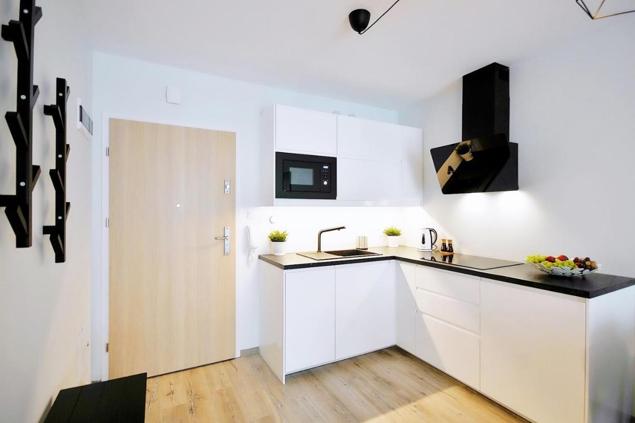 Apartament Andar Z Miejscem Parkingowym Kołobrzeg Buitenkant foto